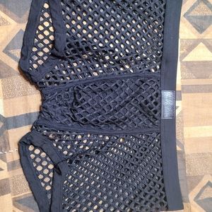 Men's XL wide mesh boxer breifs. Vivid black in color. 30"to 40"-42" stretched.